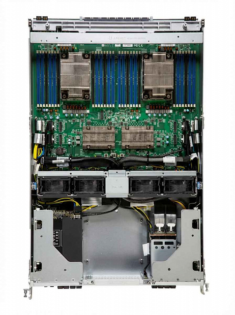 Сервер Supermicro GPU SuperServer SYS-822GS-NB3RT